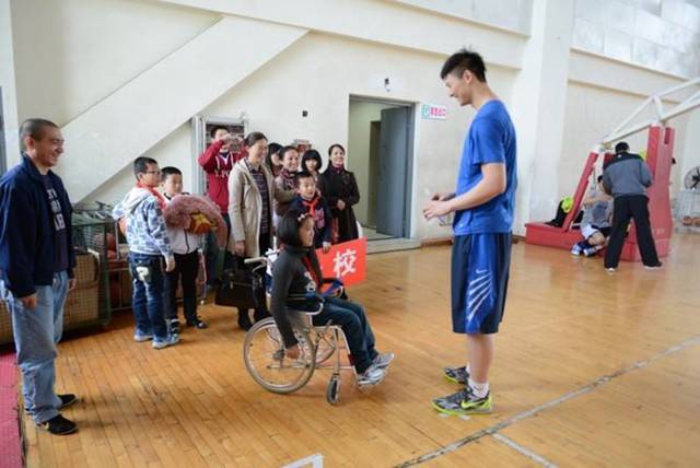 布克独挑大 布克独挑大