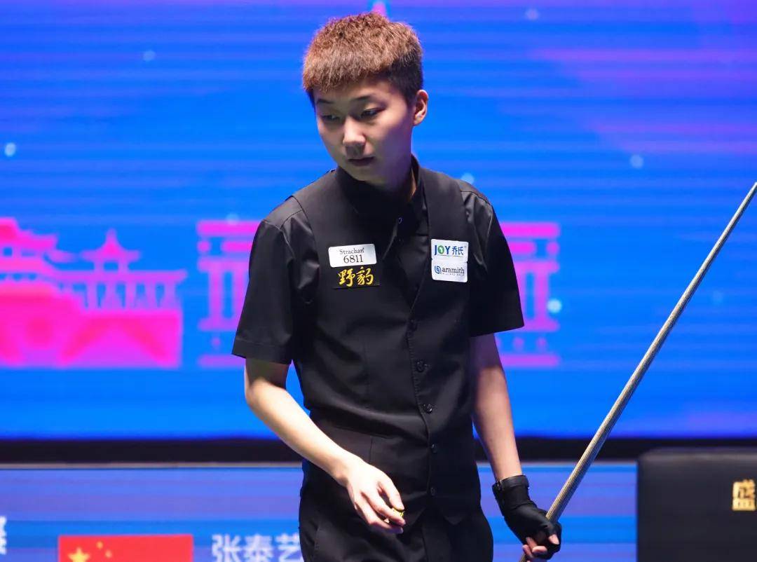 曼联8000万欧报价约克雷斯遭拒！球员坚持只去阿森纳 葡体施压未果