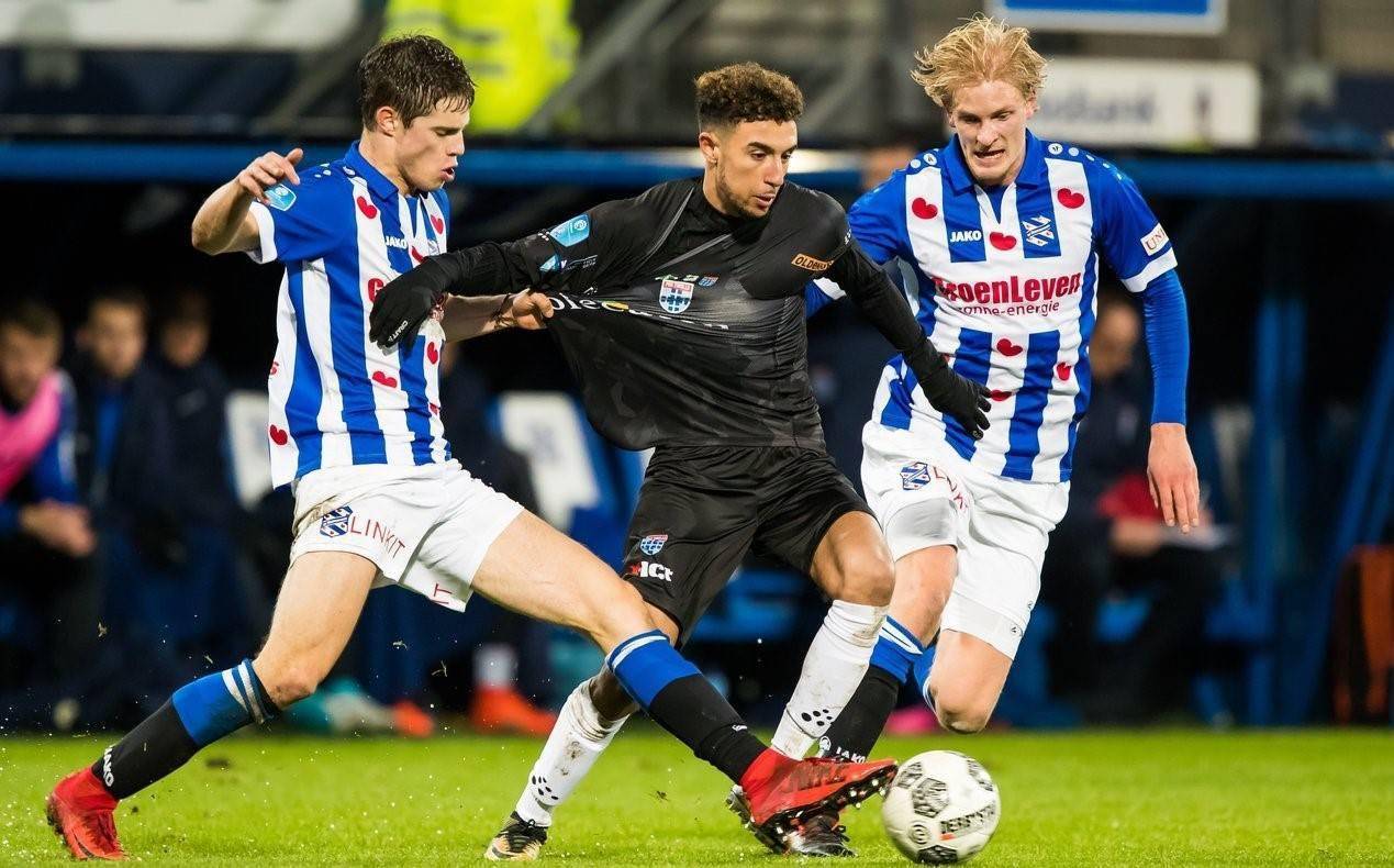 但狼队并不 但狼队并不