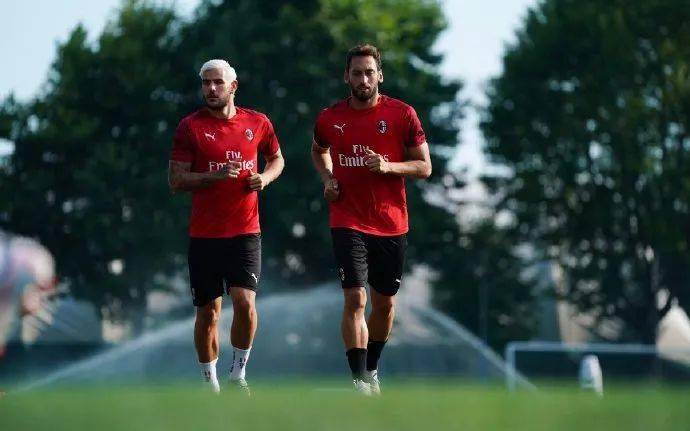 代中坚力量 代中坚力量