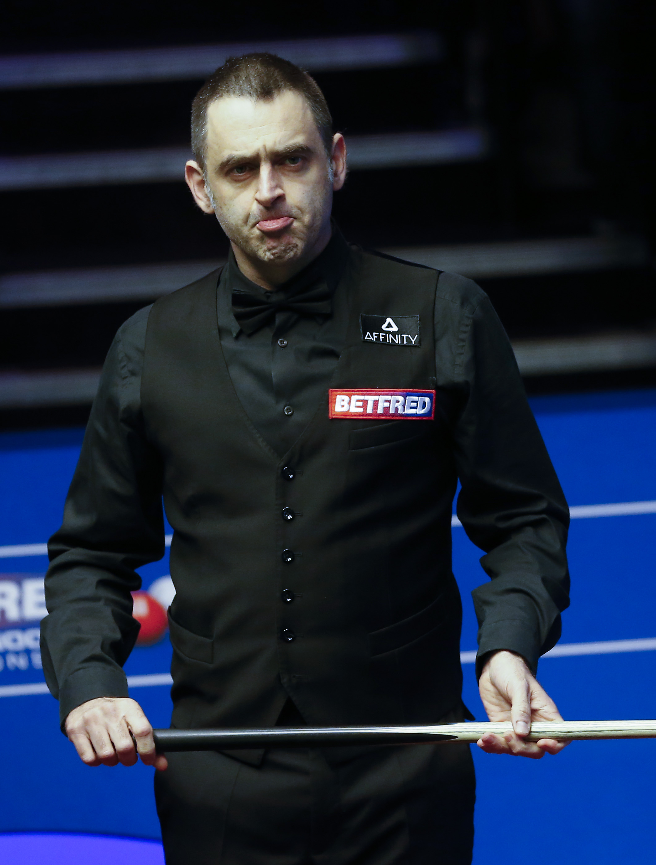 对紧弱玩家 对紧弱玩家